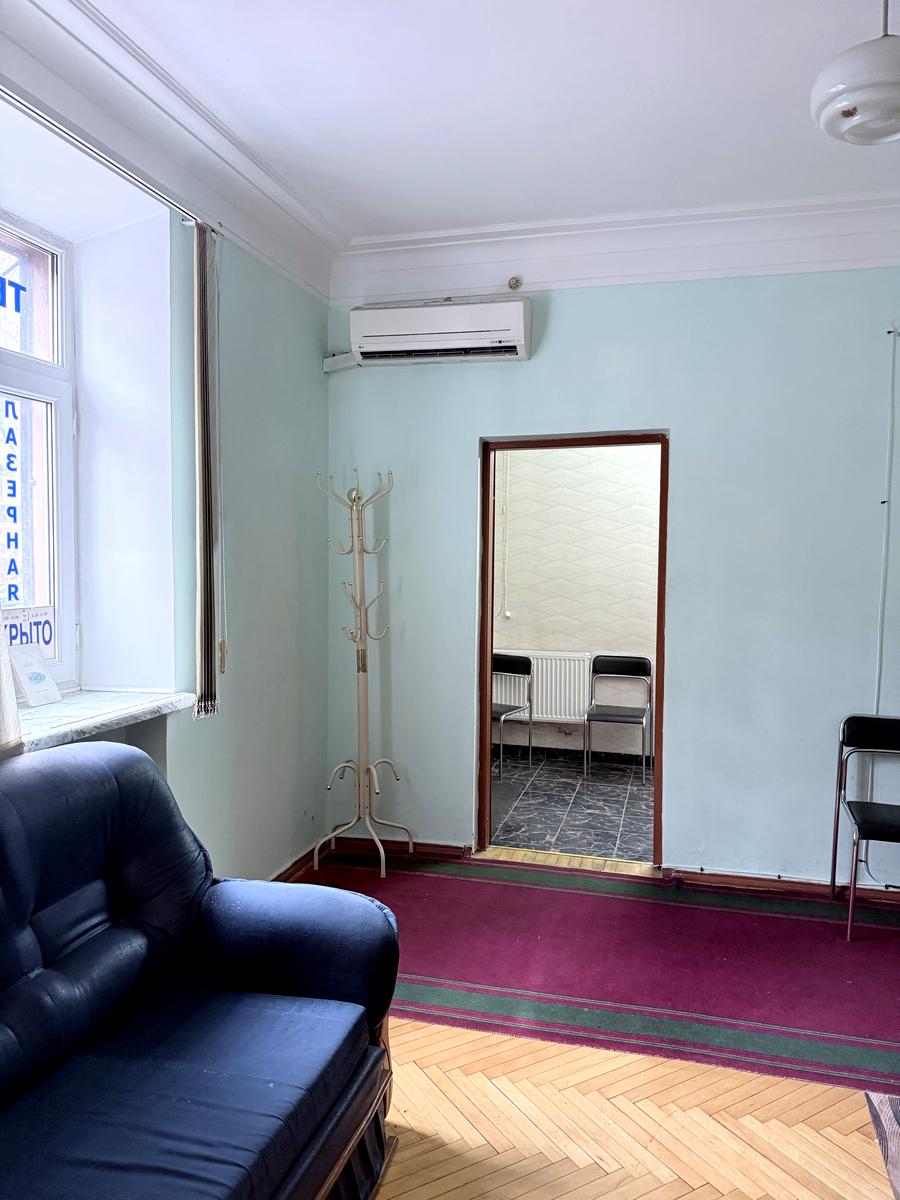 Комерційна нерухомість за адресою вул. Торгова (площа 50 м²) - фото 3 Комерційна нерухомість за адресою вул. Торгова (площа 50 м²) - Atlanta.ua - фото 3