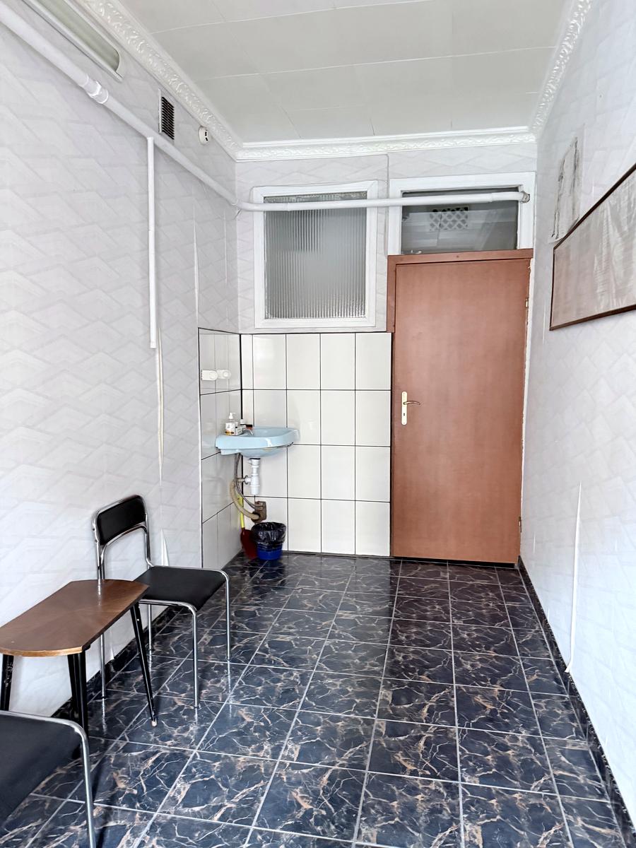 Комерційна нерухомість за адресою вул. Торгова (площа 50 м²) - фото 7 Комерційна нерухомість за адресою вул. Торгова (площа 50 м²) - Atlanta.ua - фото 7