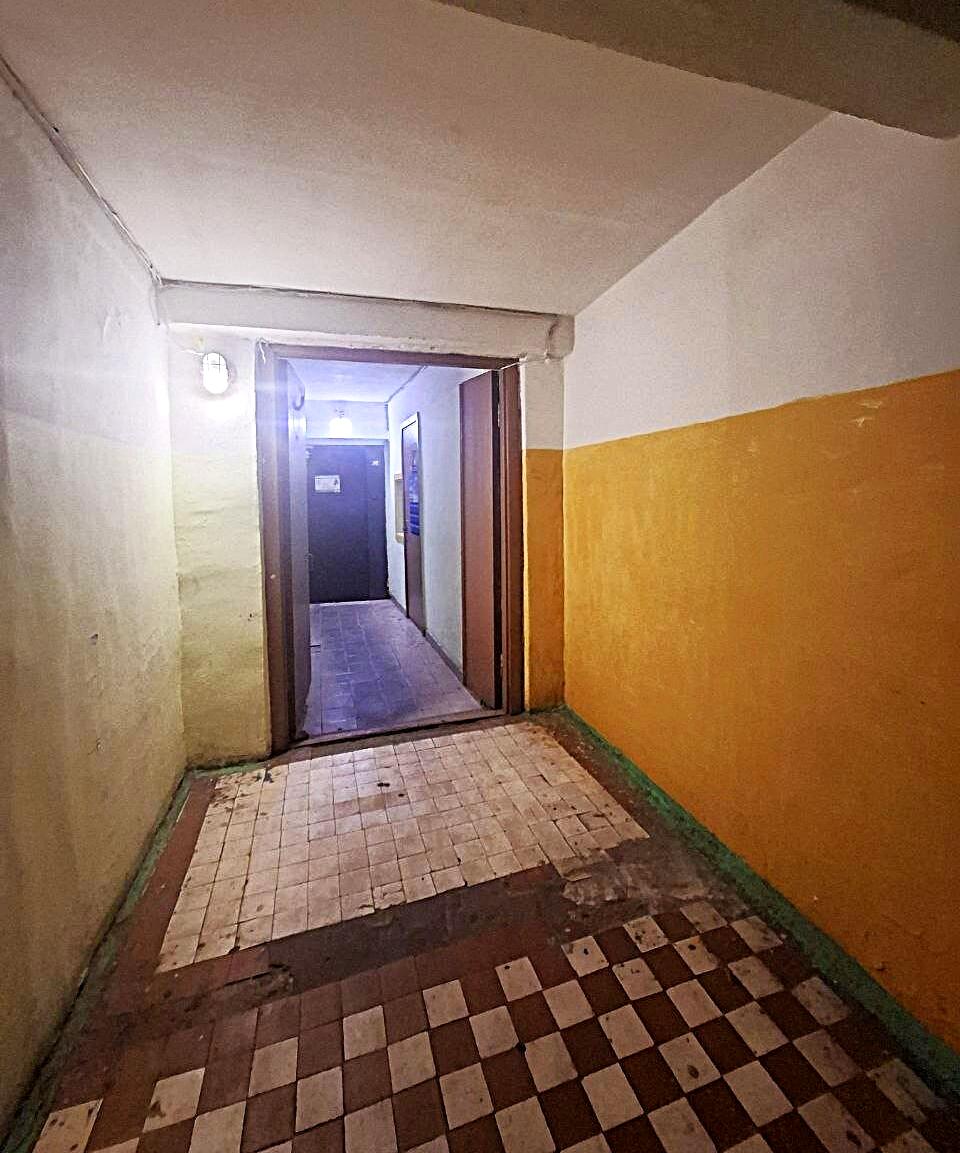1868582548744941