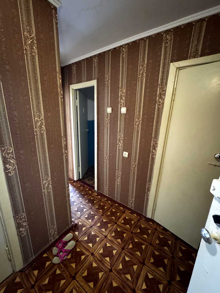 1868589323924465