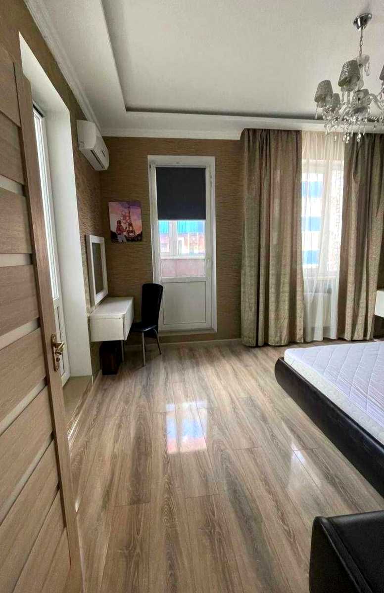 1868594703166248