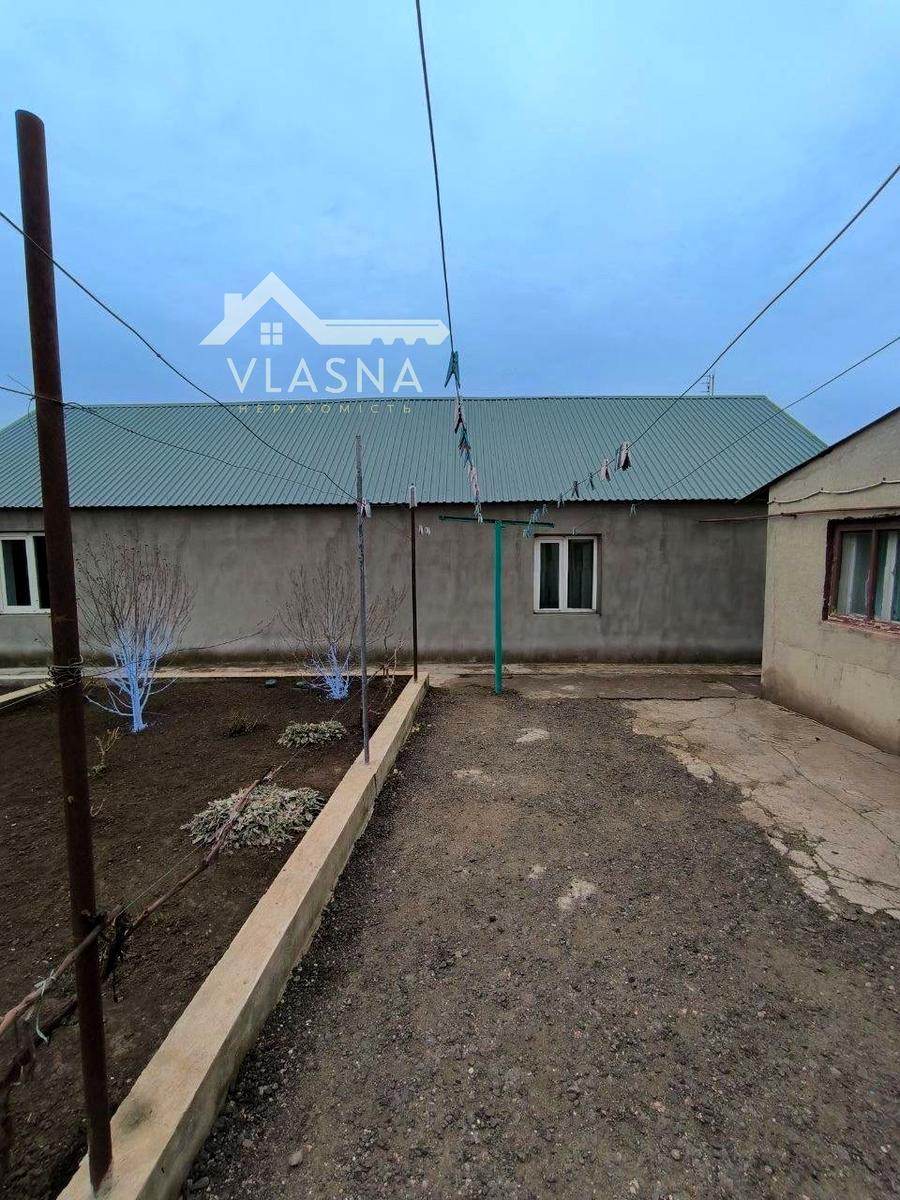 1868601107903337