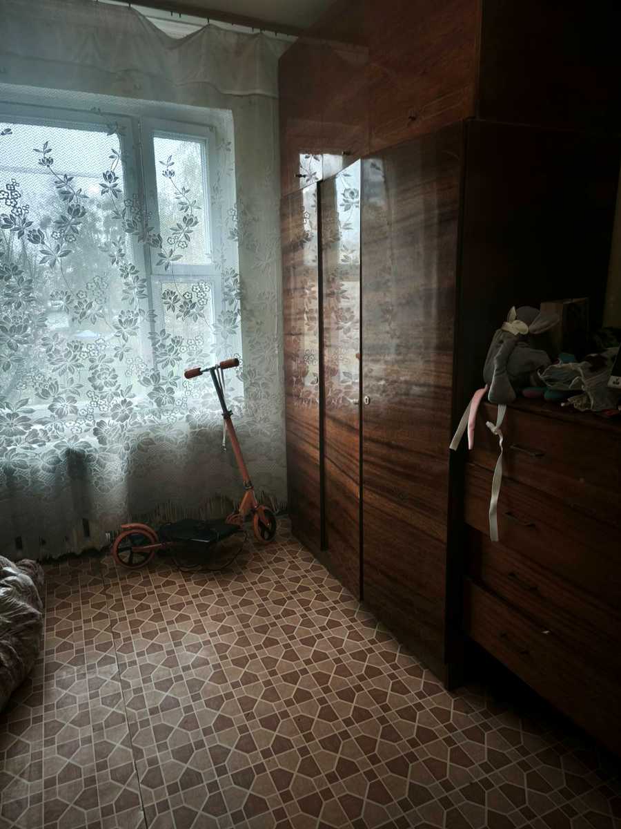 1868603258104096