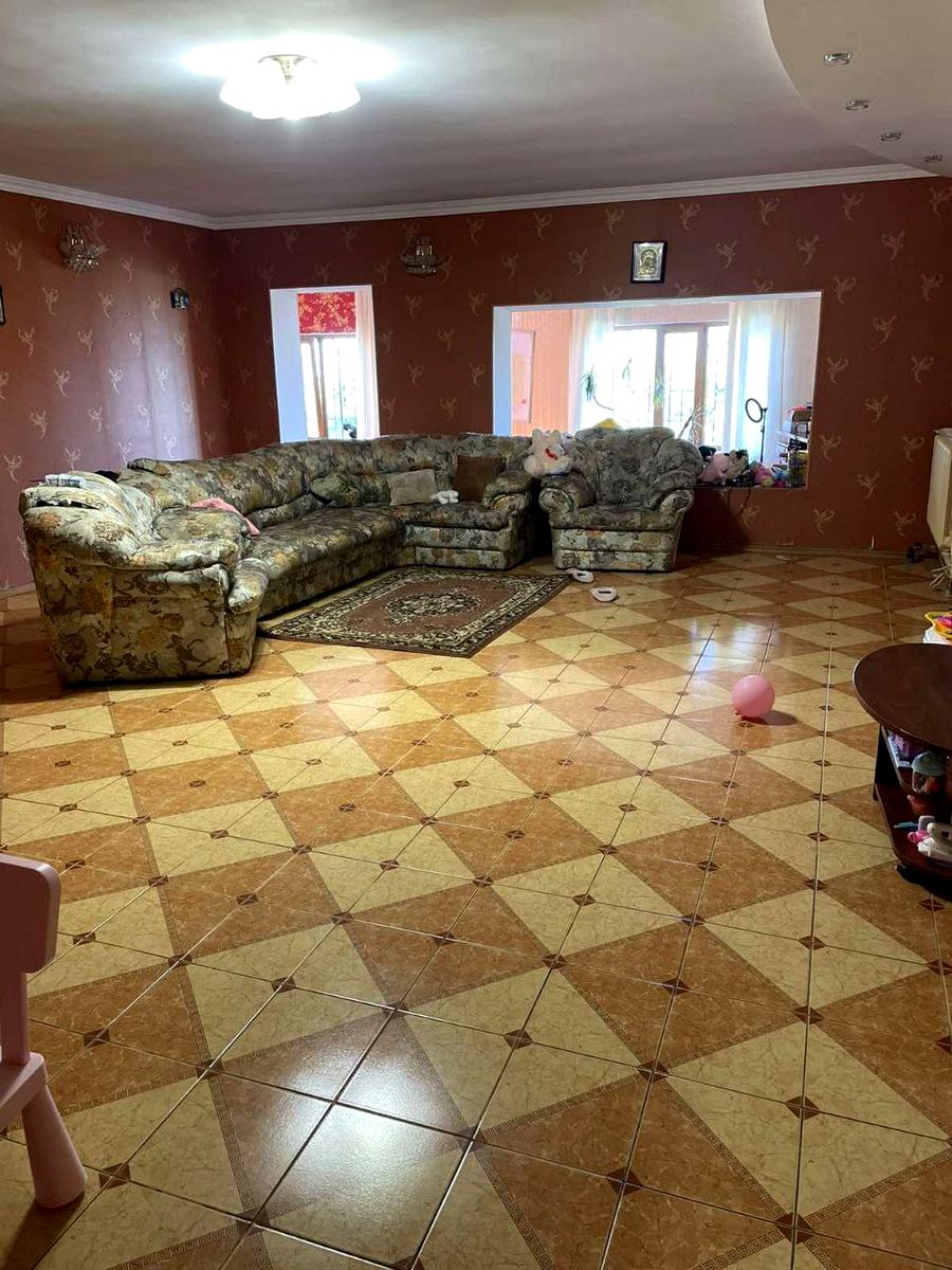 Дом по адресу (площадь 300 м²) Дом по адресу (площадь 300 м²) - Atlanta.ua