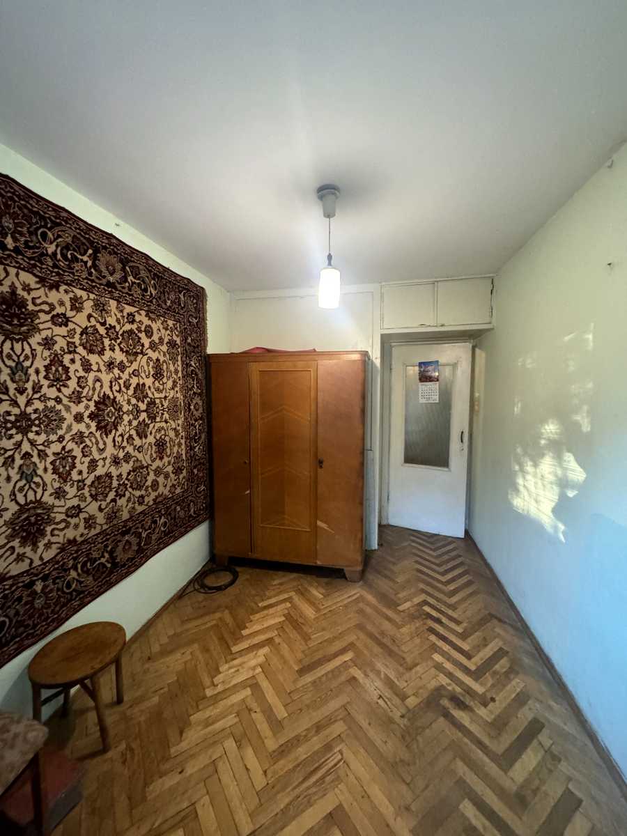 1868607246736903