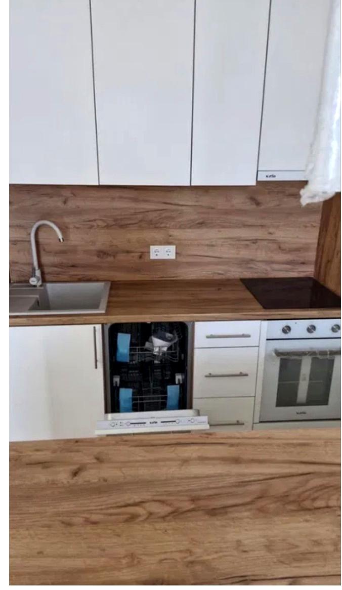 1868612126589969