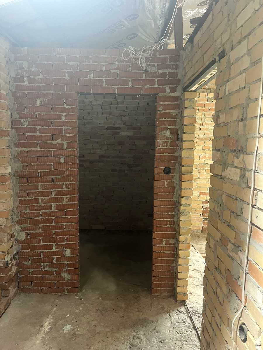1868628392363324