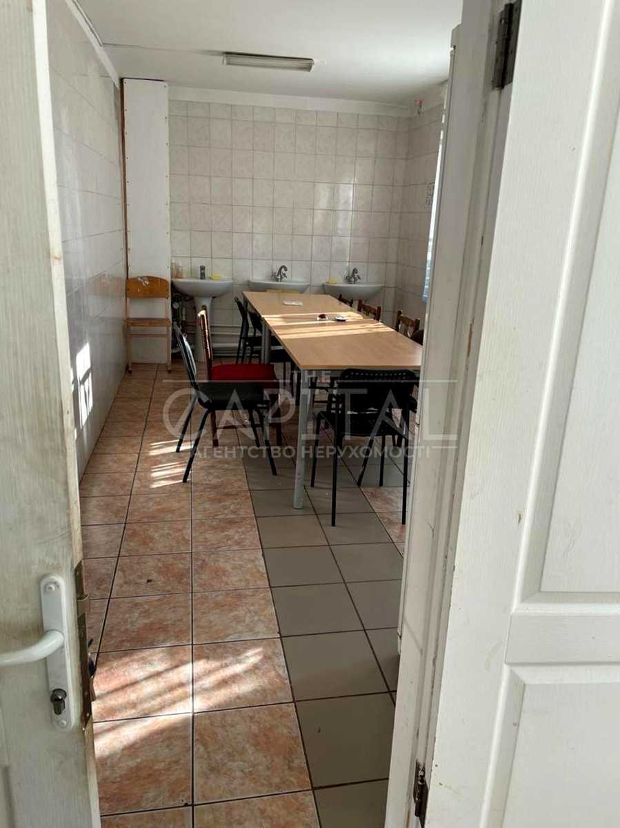 1868638853532275