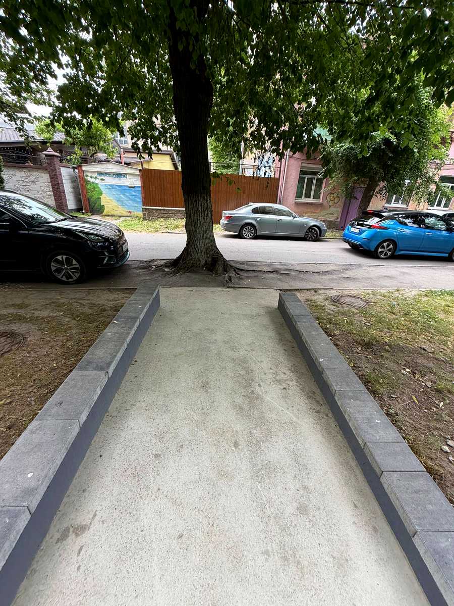 1868683435296283