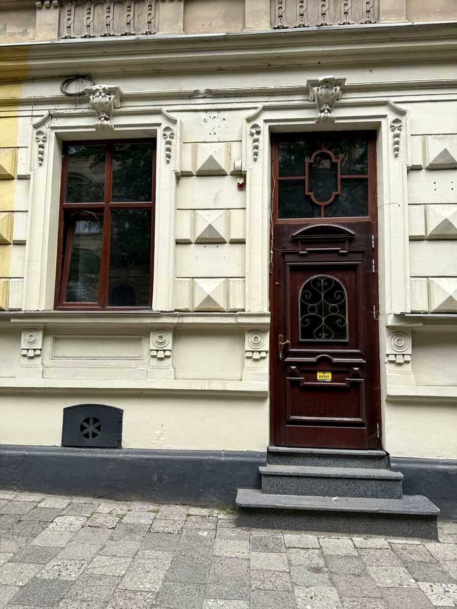 1868687676691816.jpg