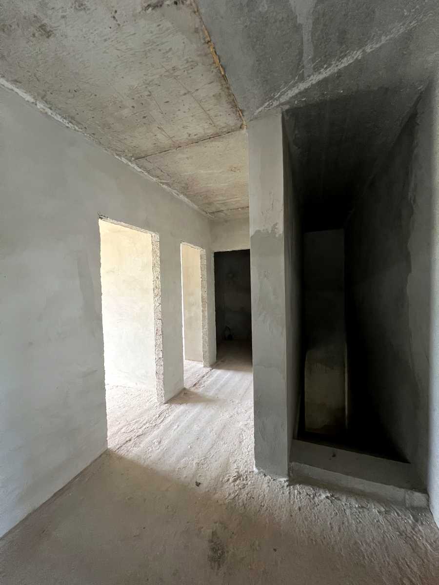1868688546744863