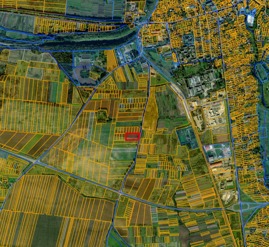 1868692803686702