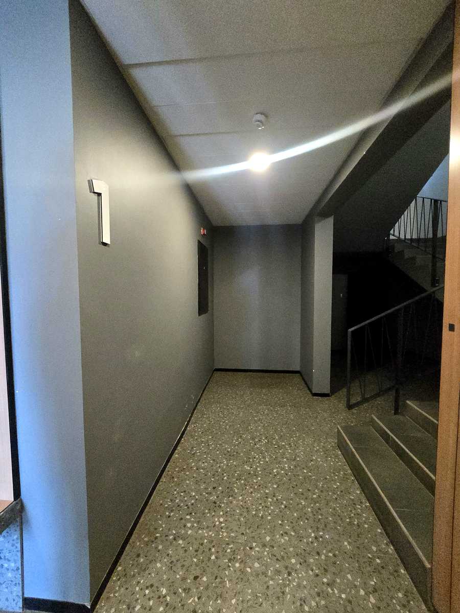 1868692925689296