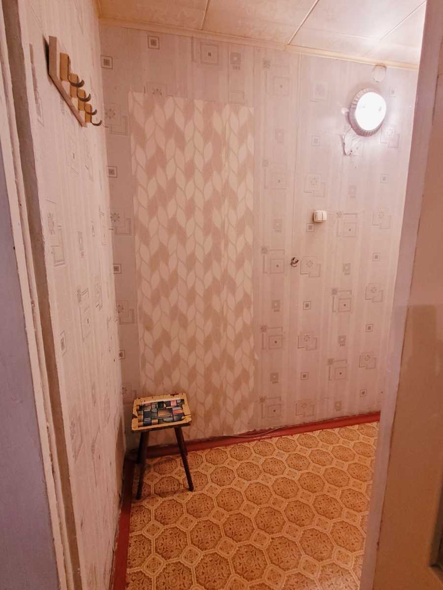 1868698573194328