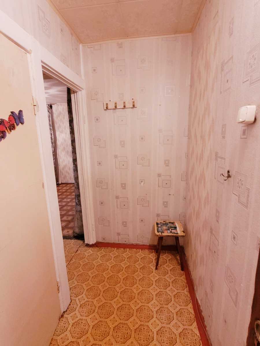 1868698575262412