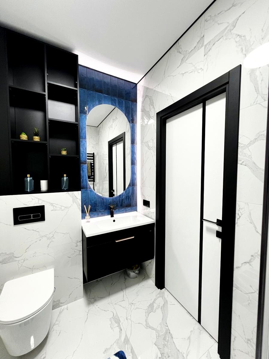 1868698744707708