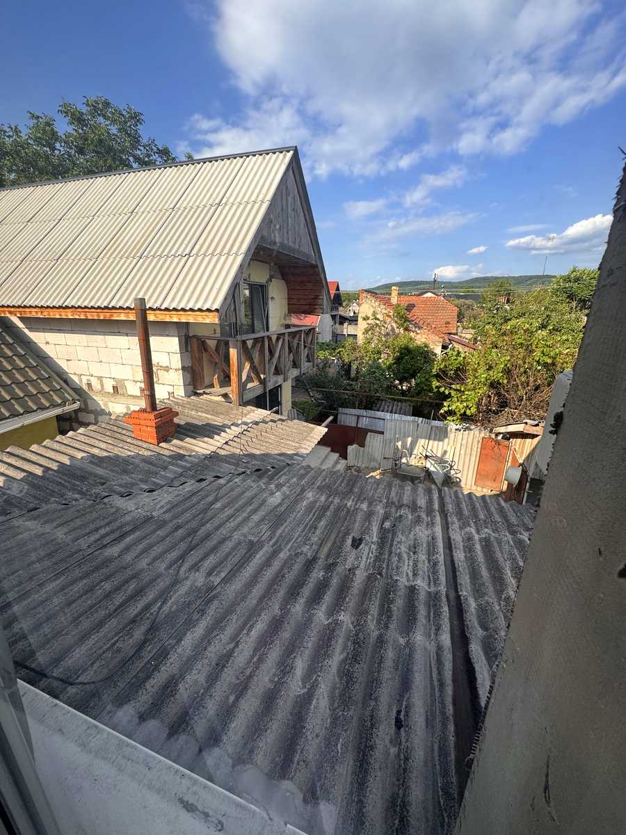 1868699038454943