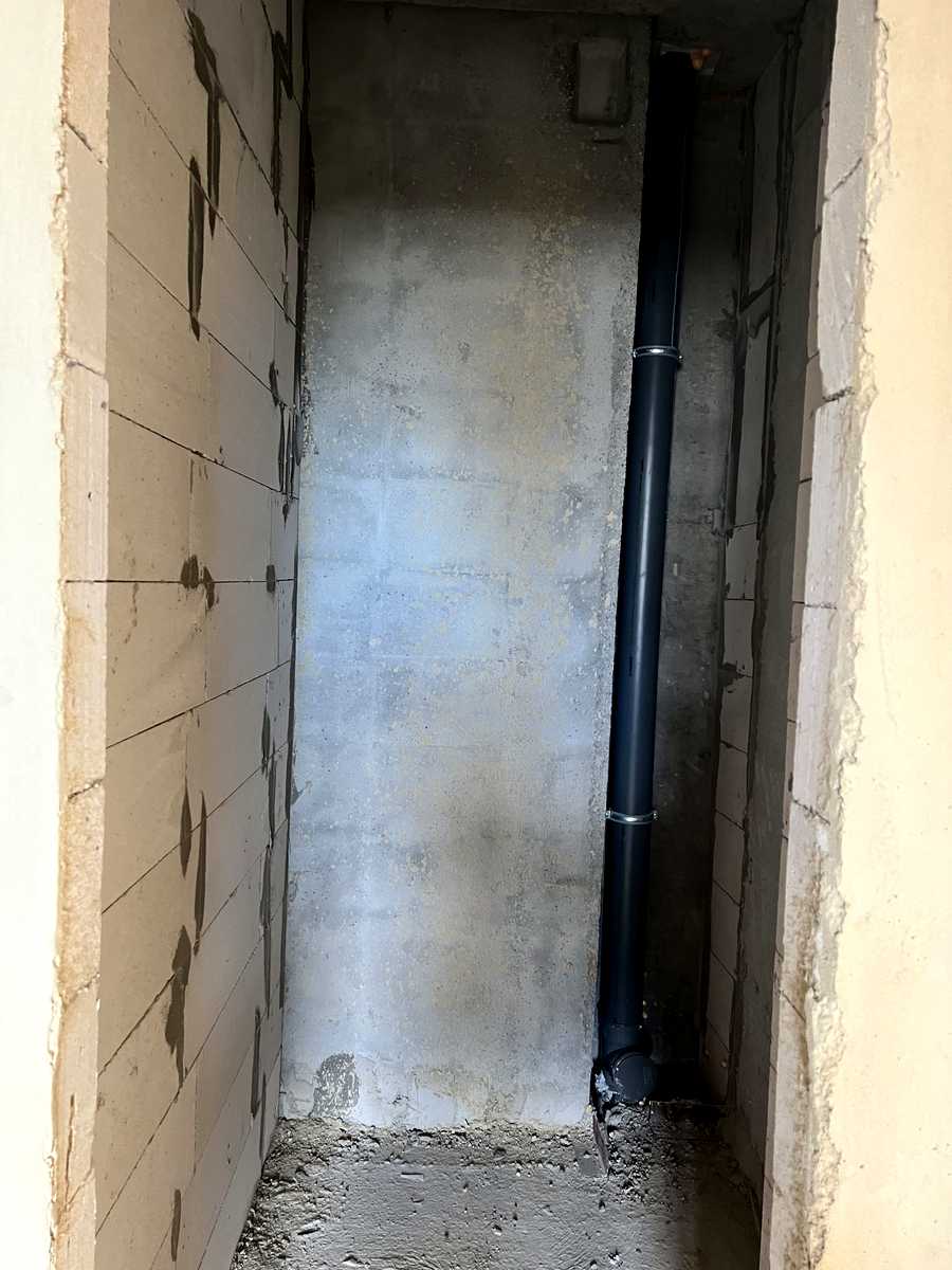 1868702302702868