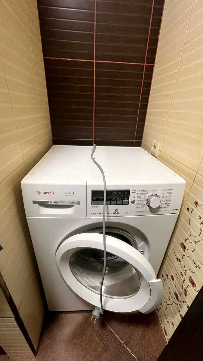 1868702446767033