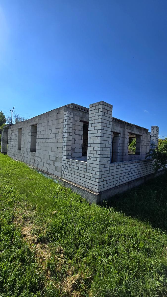 1868704586042680