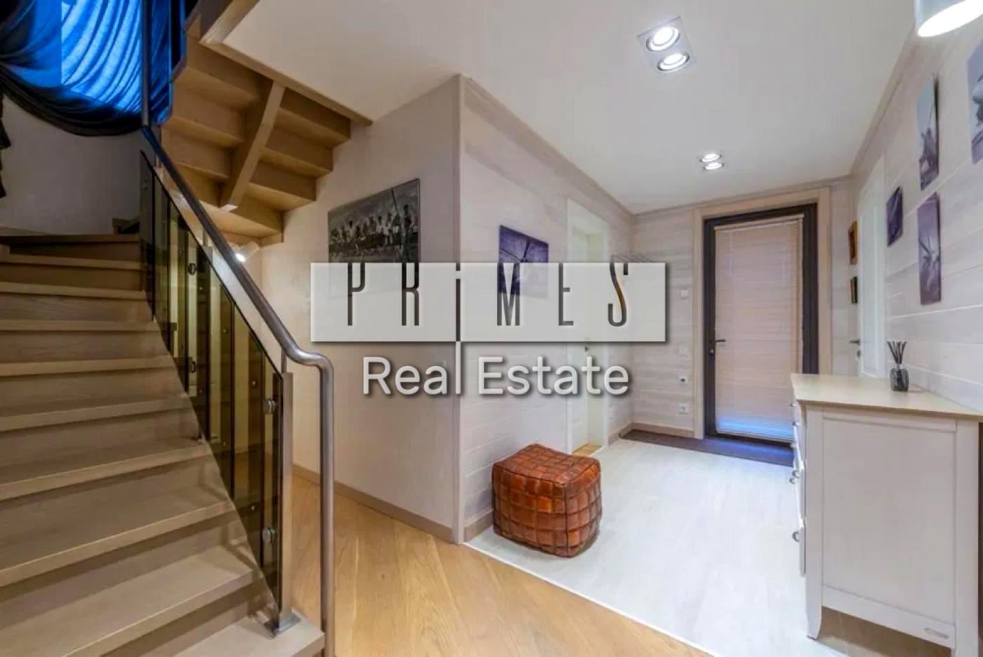 1868717966917529