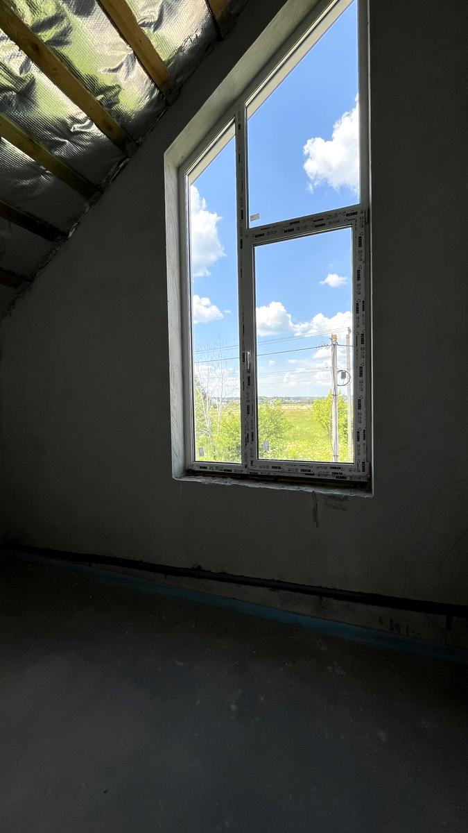 1868722552304318