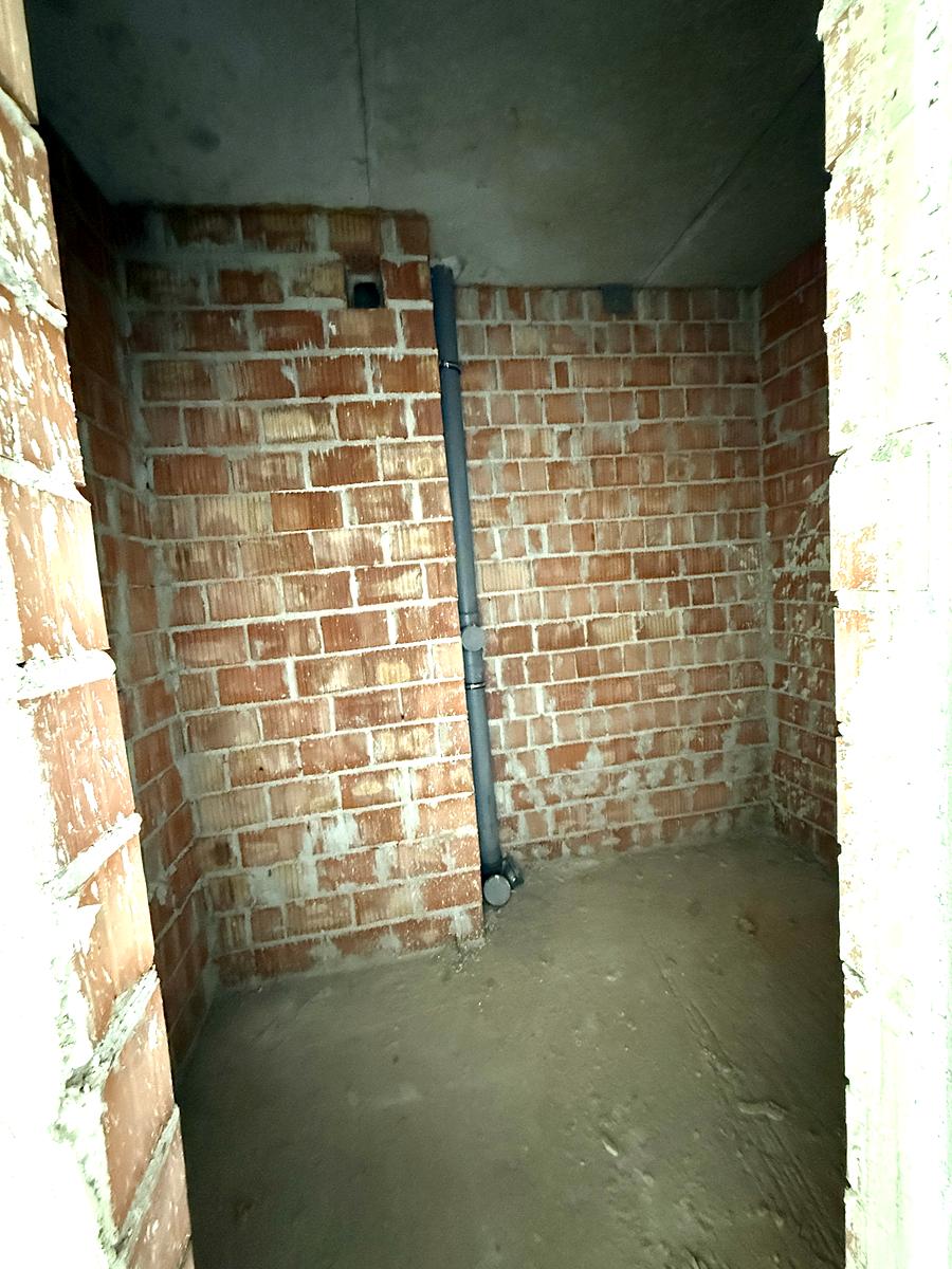 1868768874081228