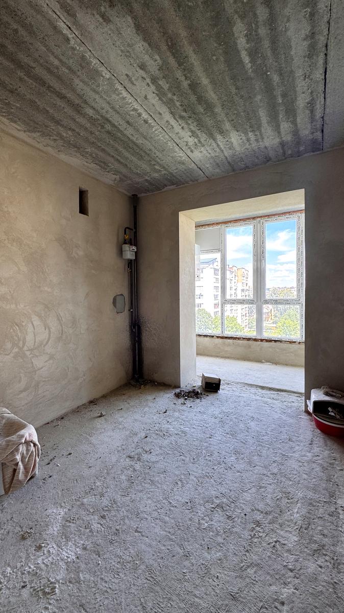 1868772692973912