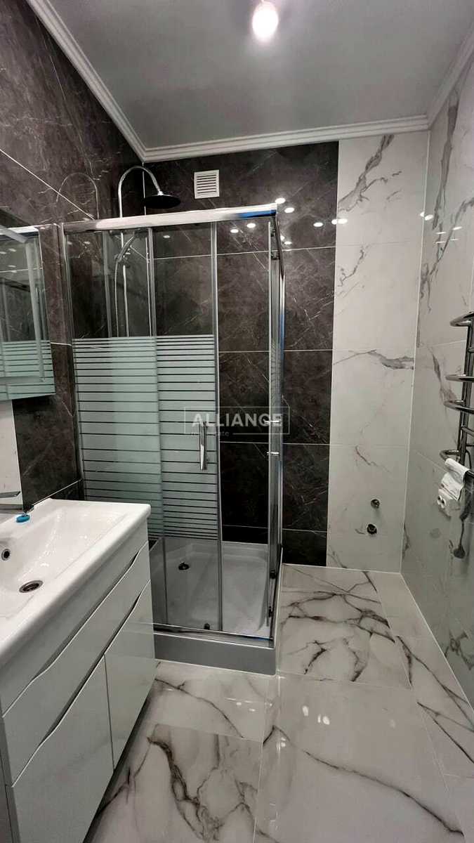 1868774495864406