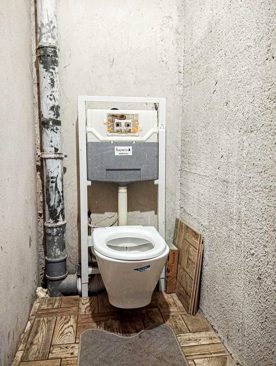1868774813250073