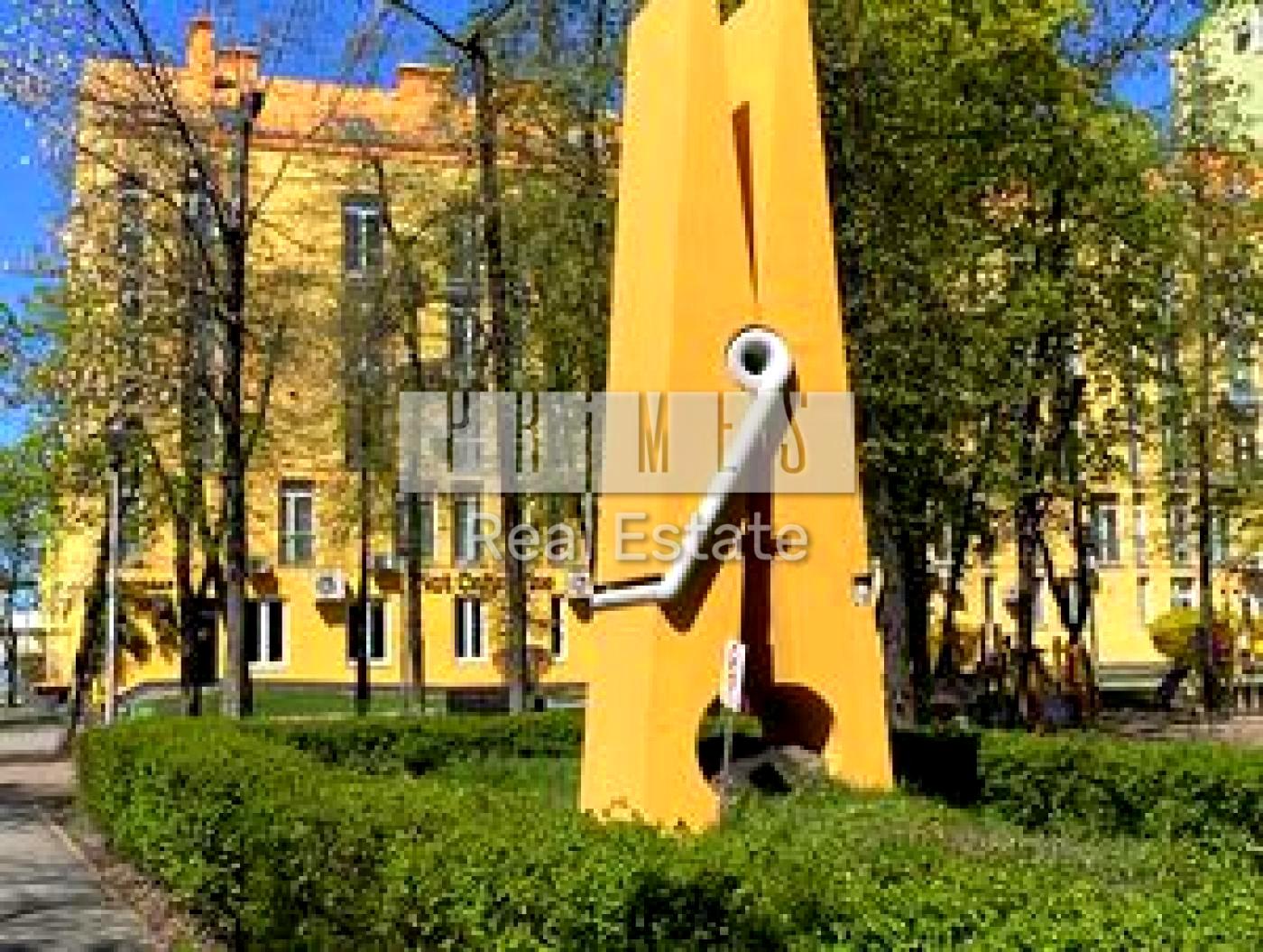 1868775577601145
