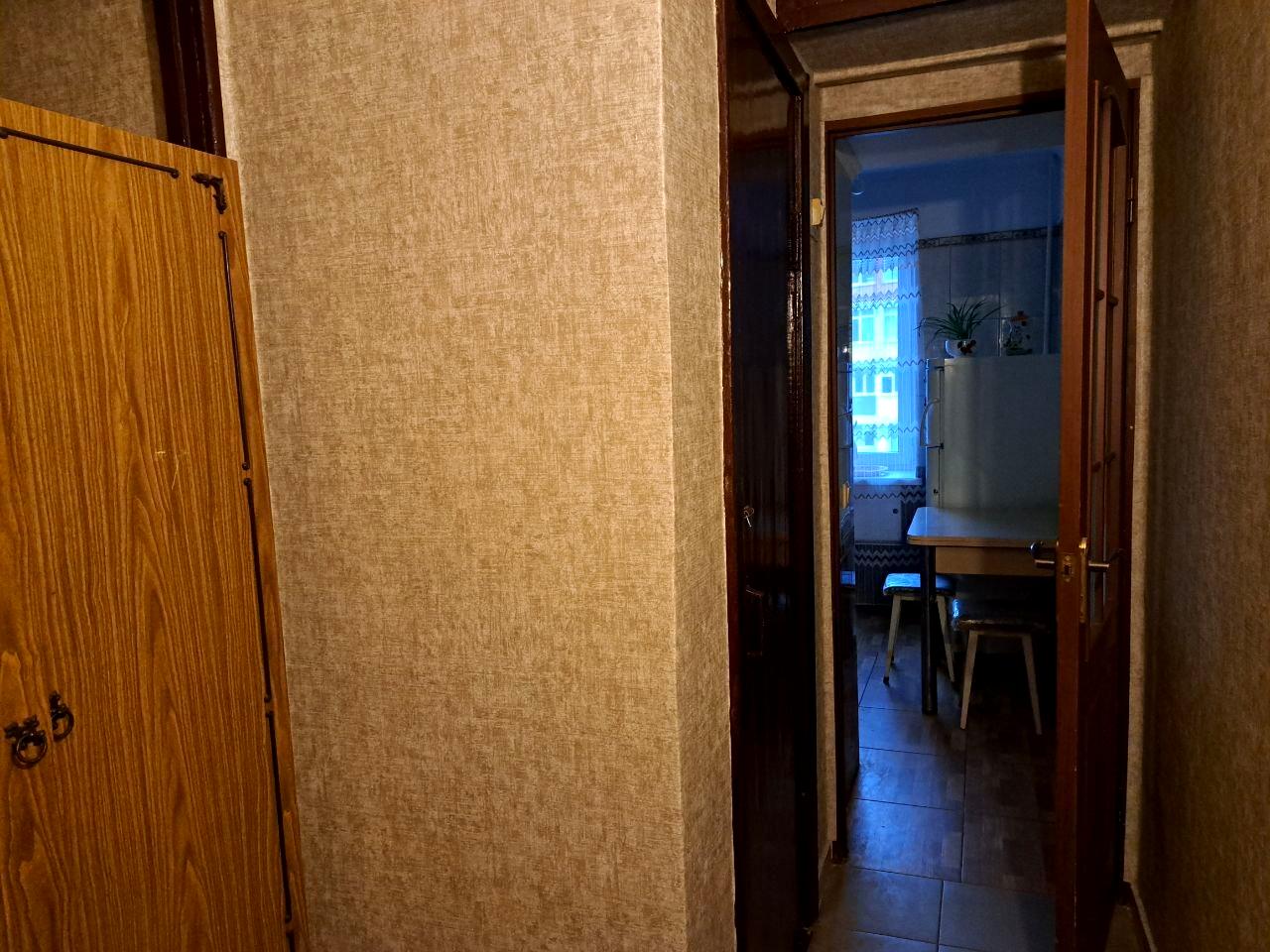 1868776297648002