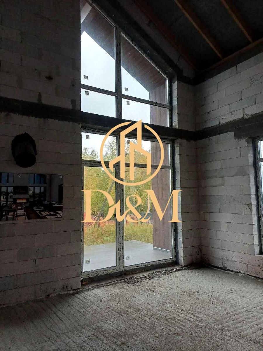 1868776568963061