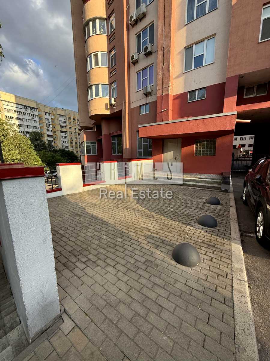 1868780893962951