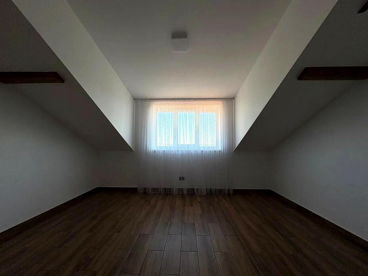 1868782342766990