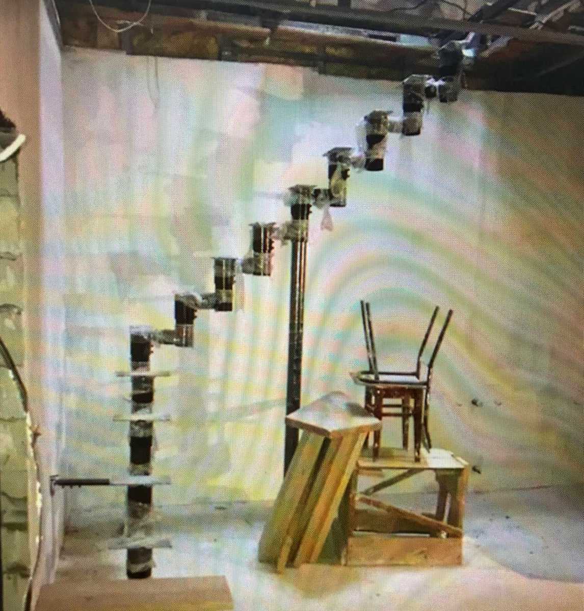 1868783645173925
