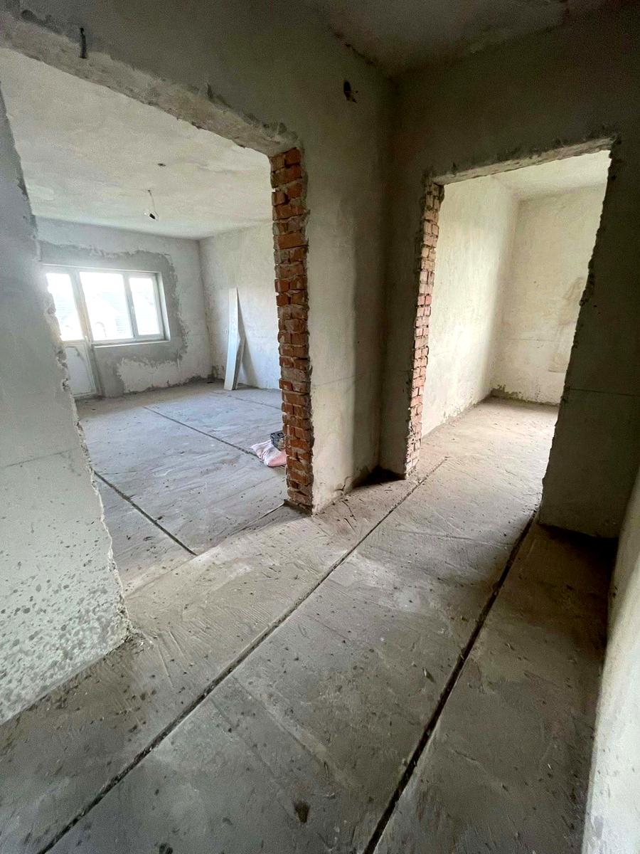 1868785324334814