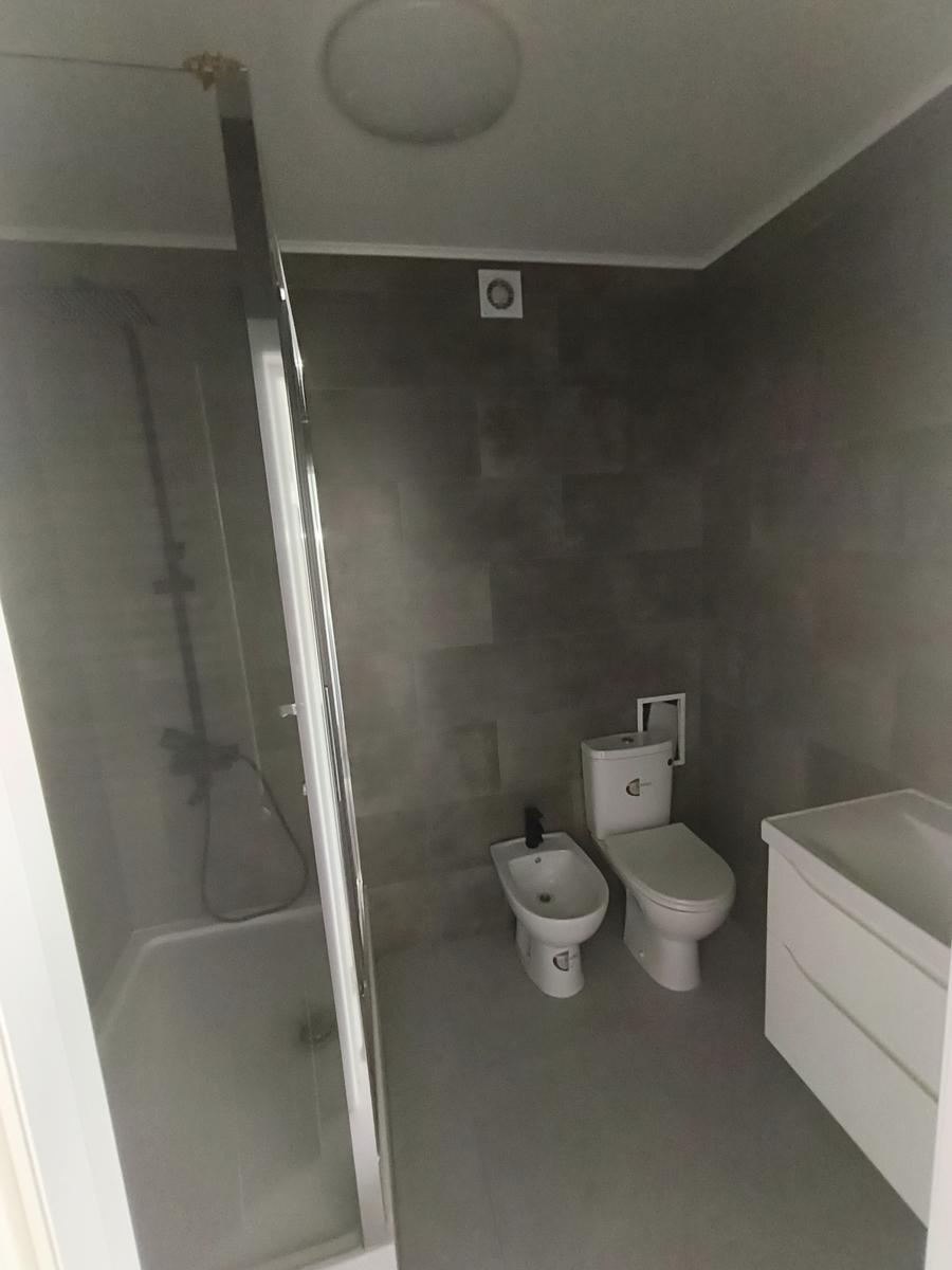 1868788538050905