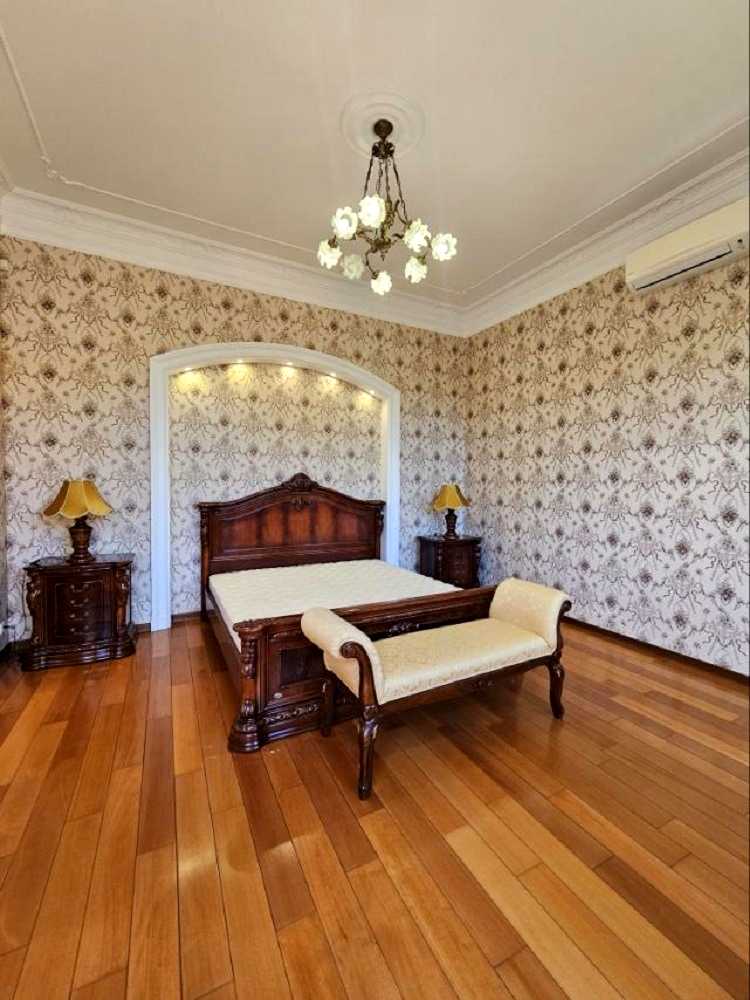 1868792804763553