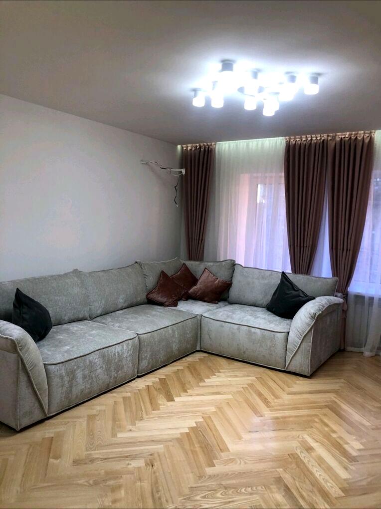 1868797926258397