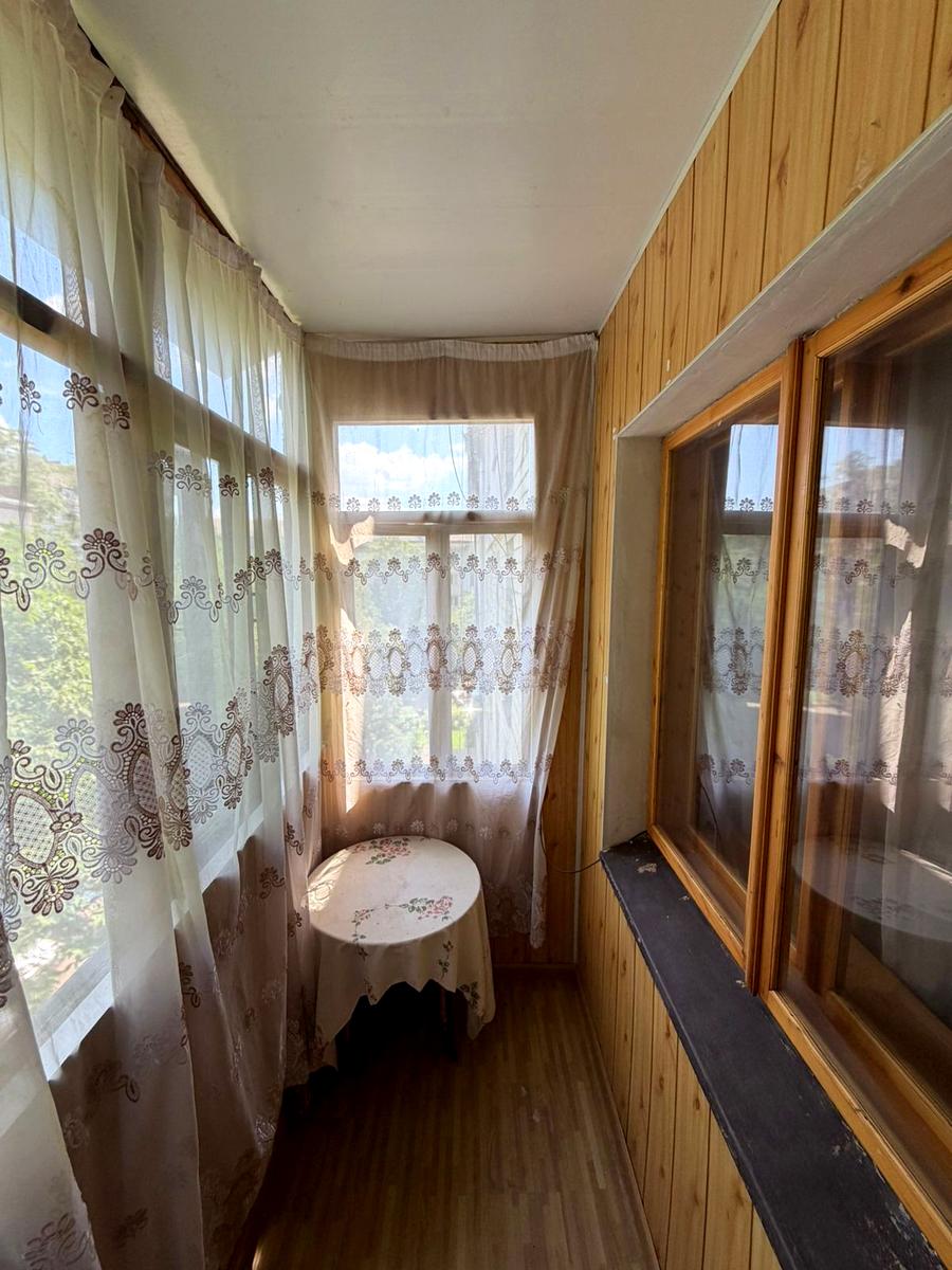 1868801603811064