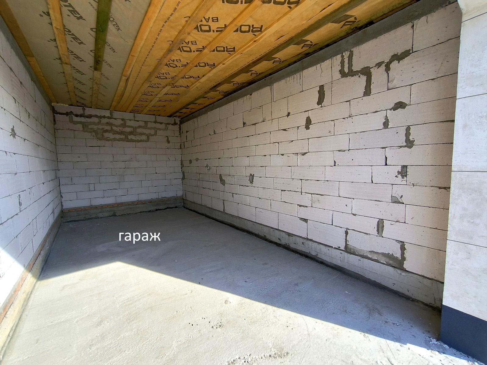 1868802394945642