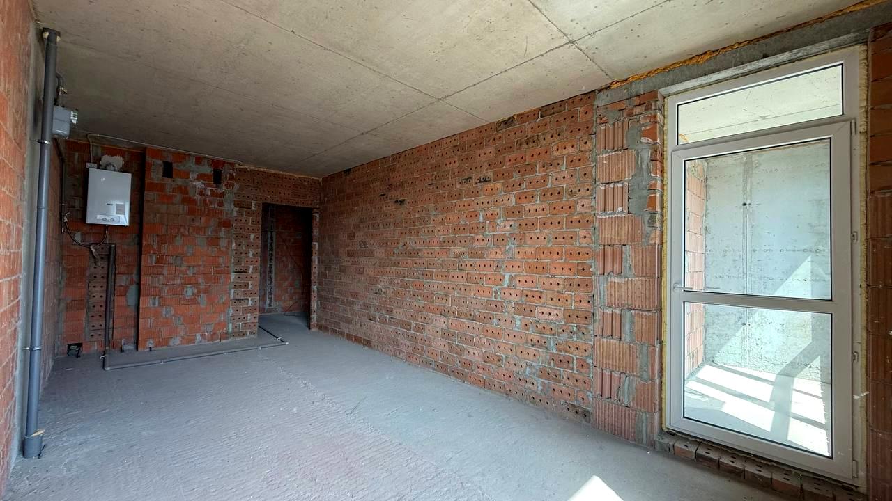 1868803083508570
