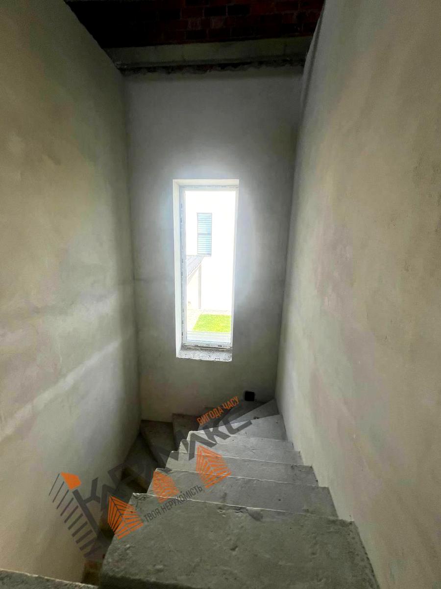 1868803143849269
