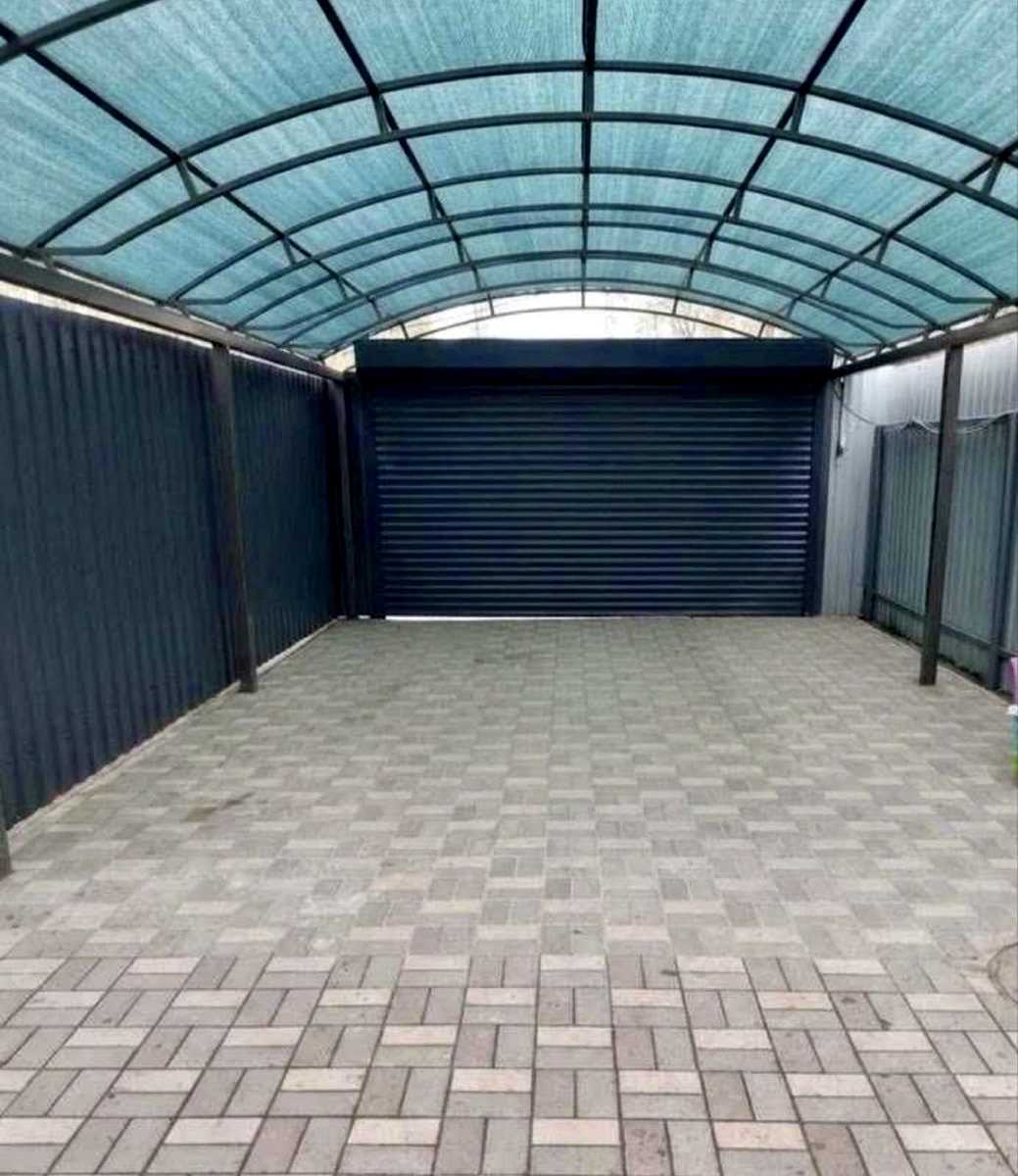 1868806425659802