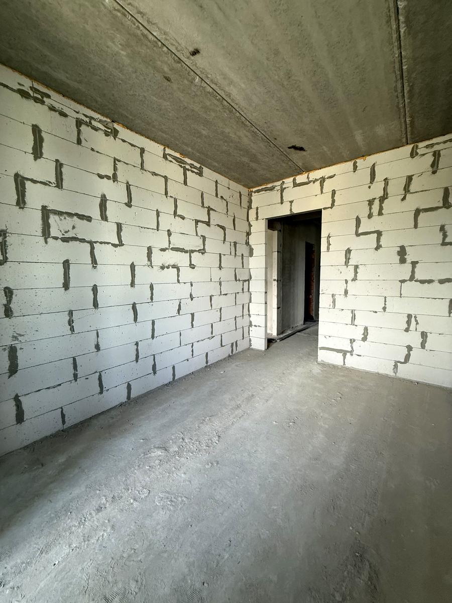 1868806535706520