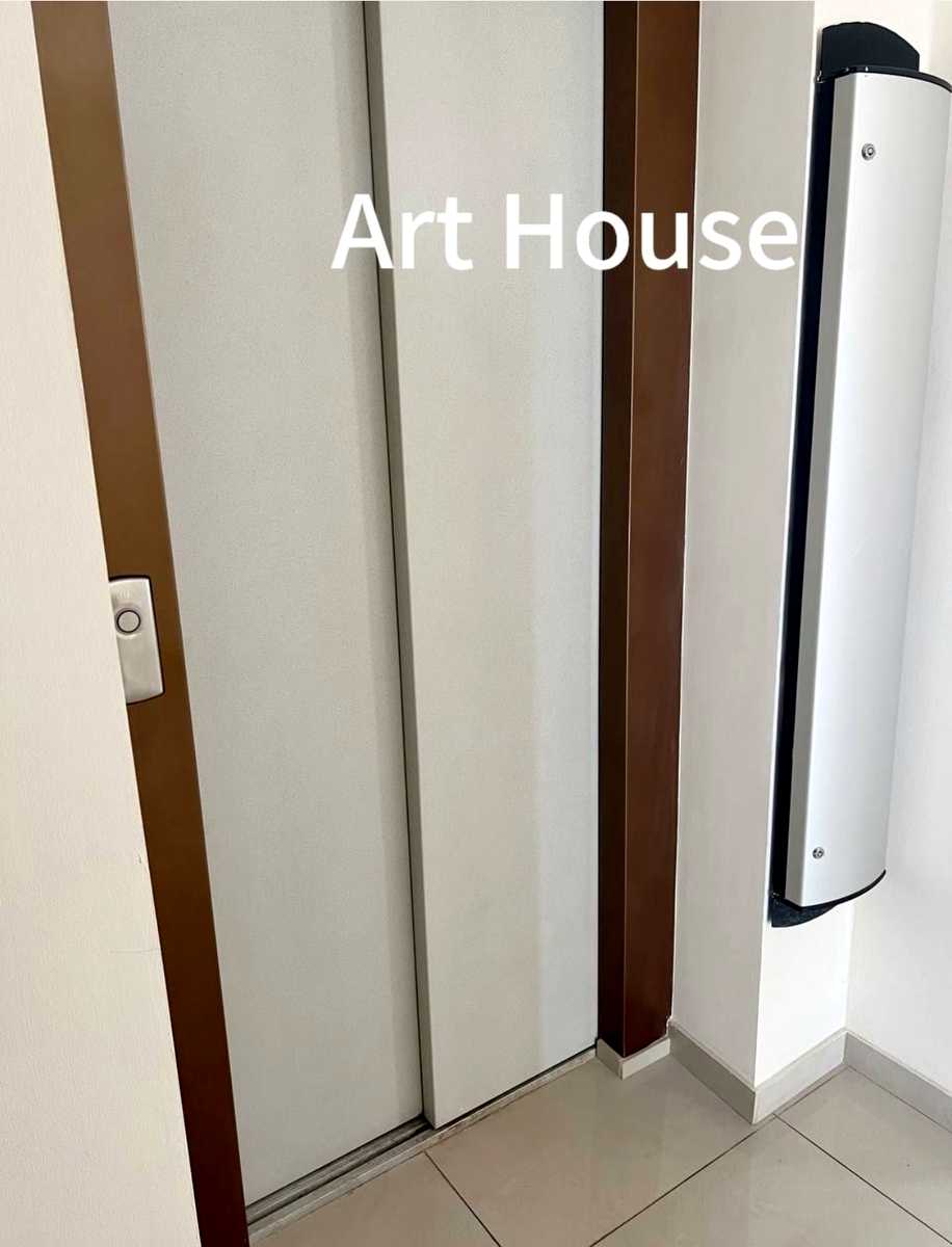 1868807712704998