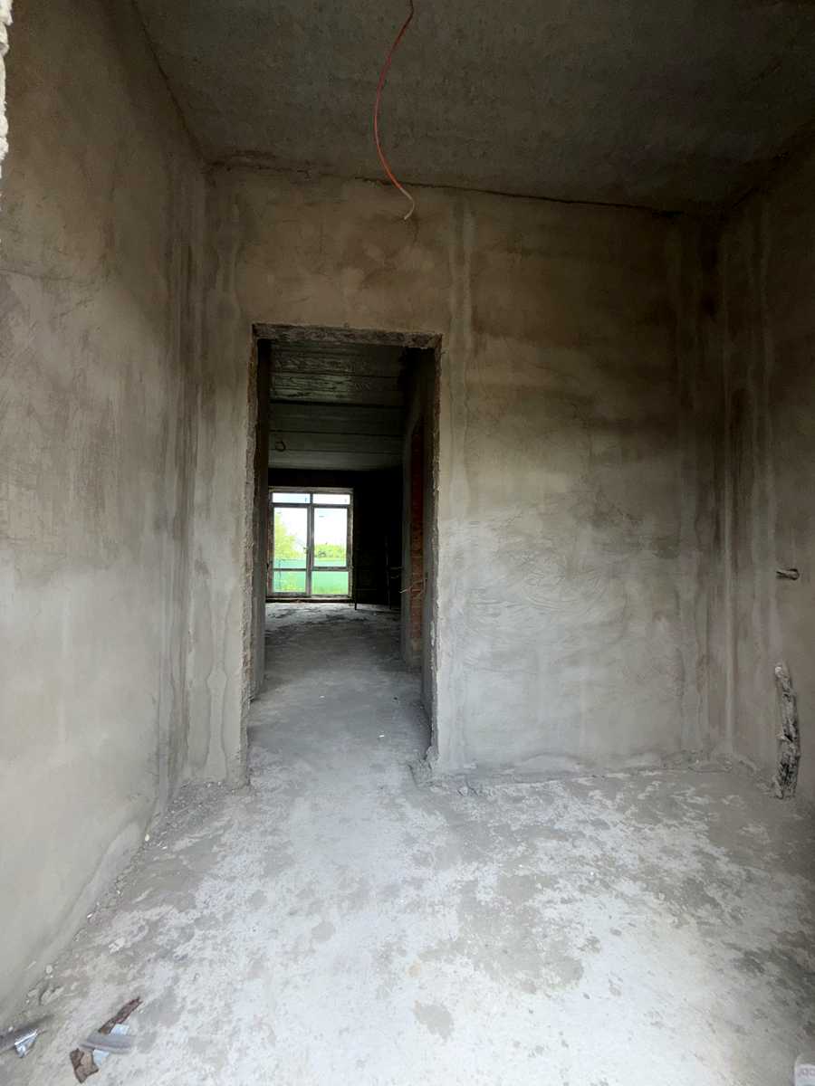 1868810358237158