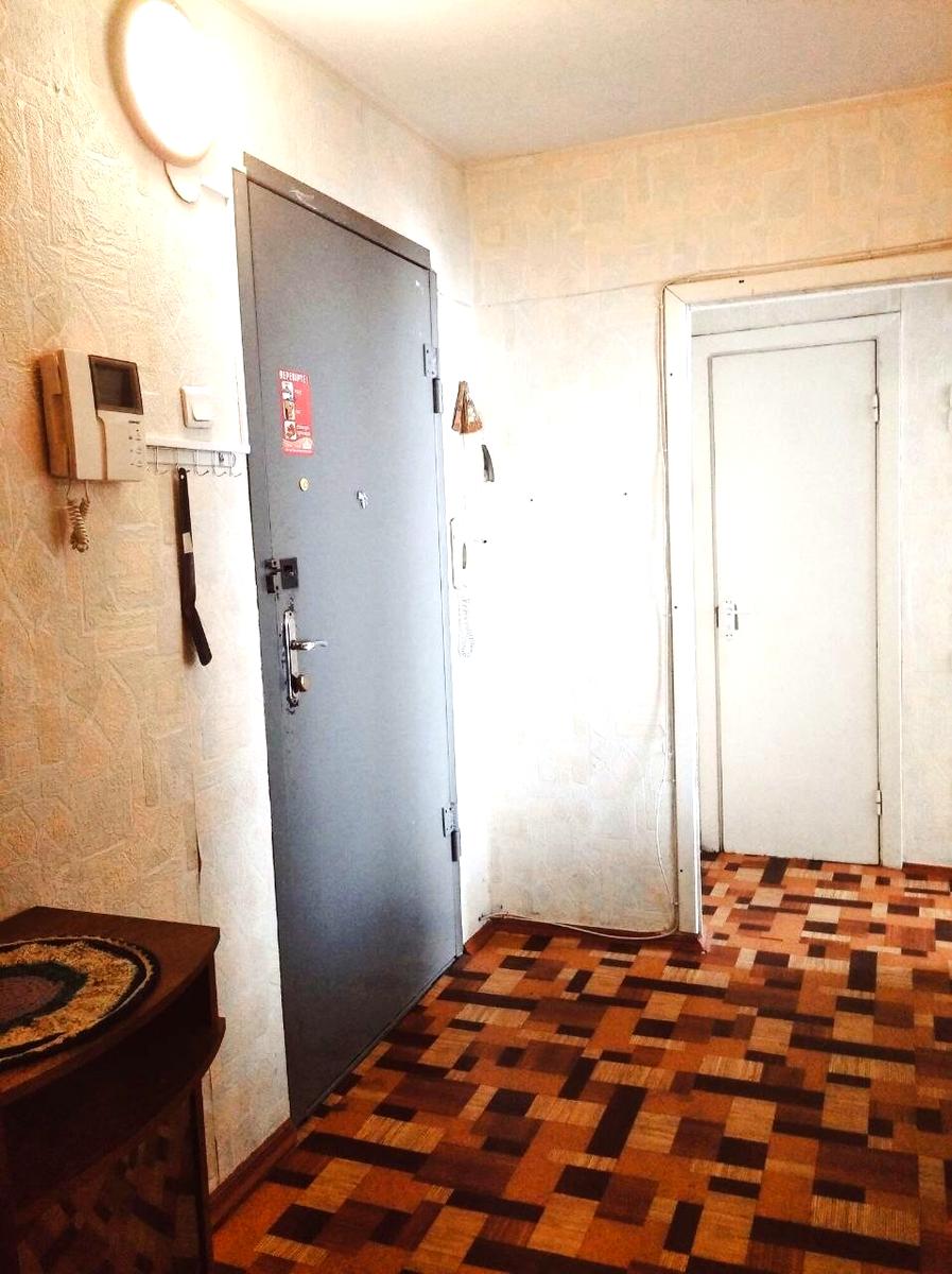 1868813346873664