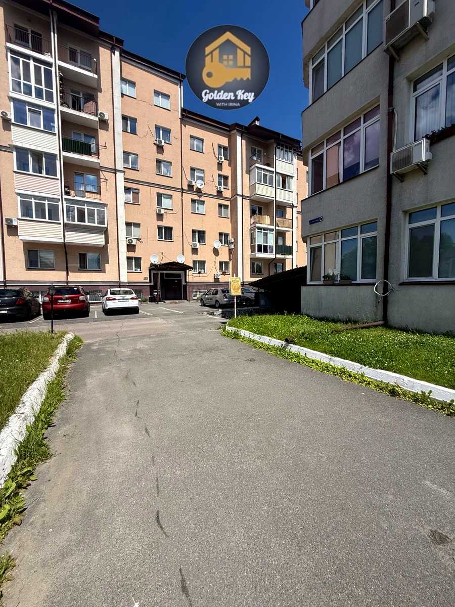 1868813792563230